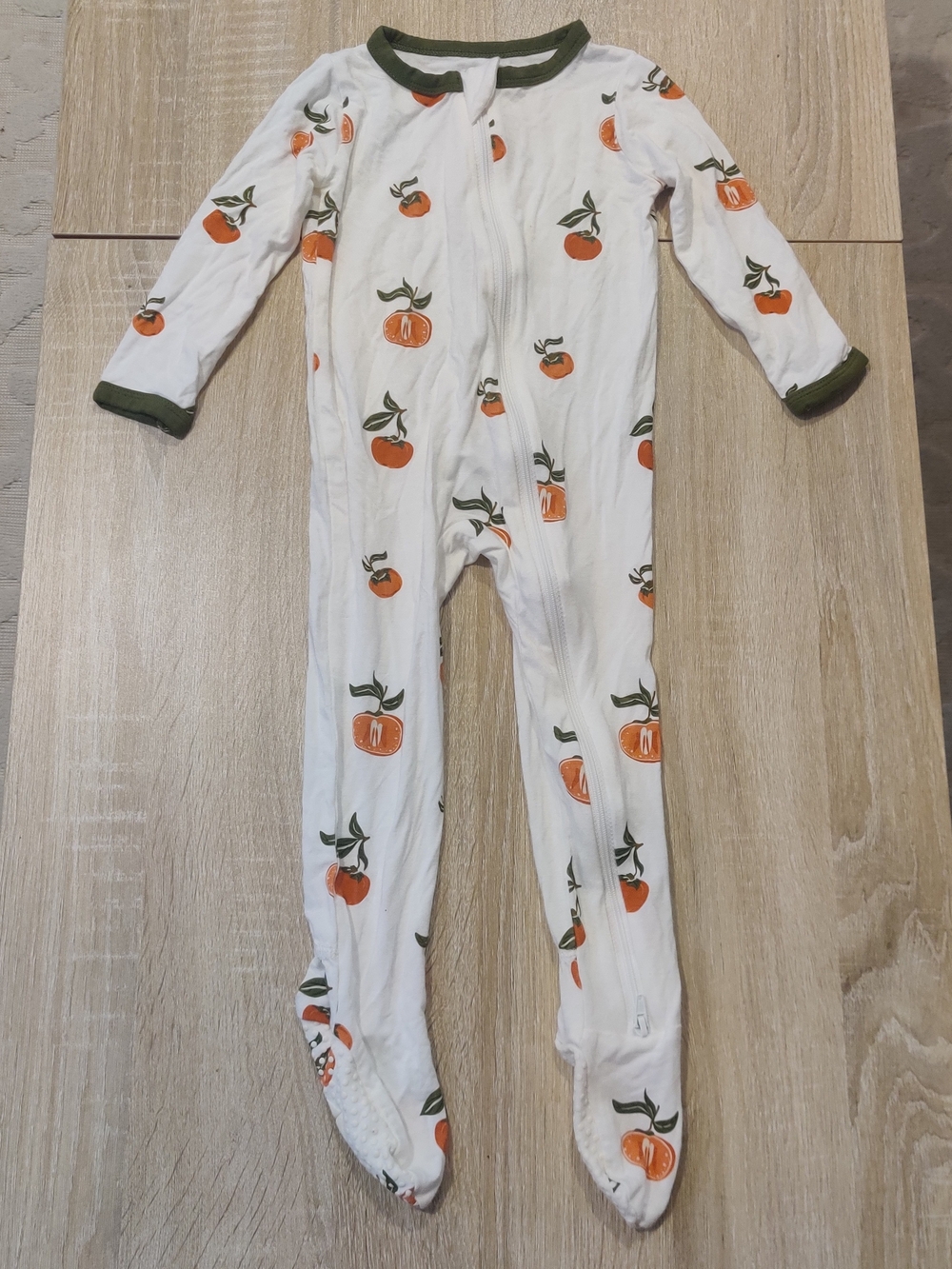 Kyte BABY Footed One-Piece with Orange Fruit Print and Olive Trim Size 12-18mo